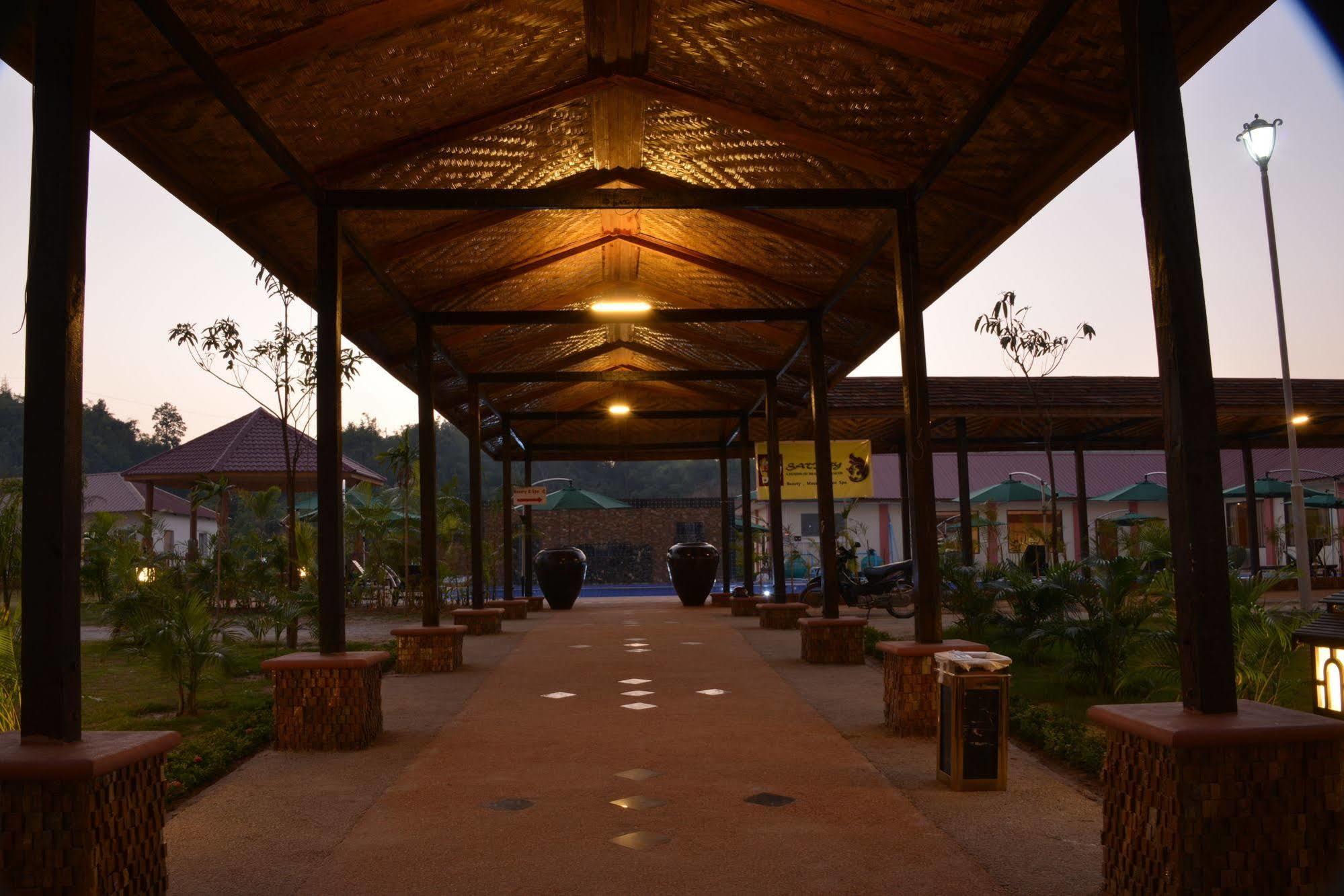 Great Wall Hotel - Nay Pyi Taw Oattara Thiri Luaran gambar
